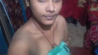 Indian Village Girl With Big Boobs In Solo Video