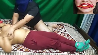 Skutočná Masáž A Sex V Indických Kúpeľoch