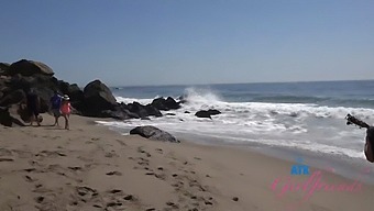 Pov Videó Egy Vad Autóútról Szőke Csajjal, Summer Vixennel